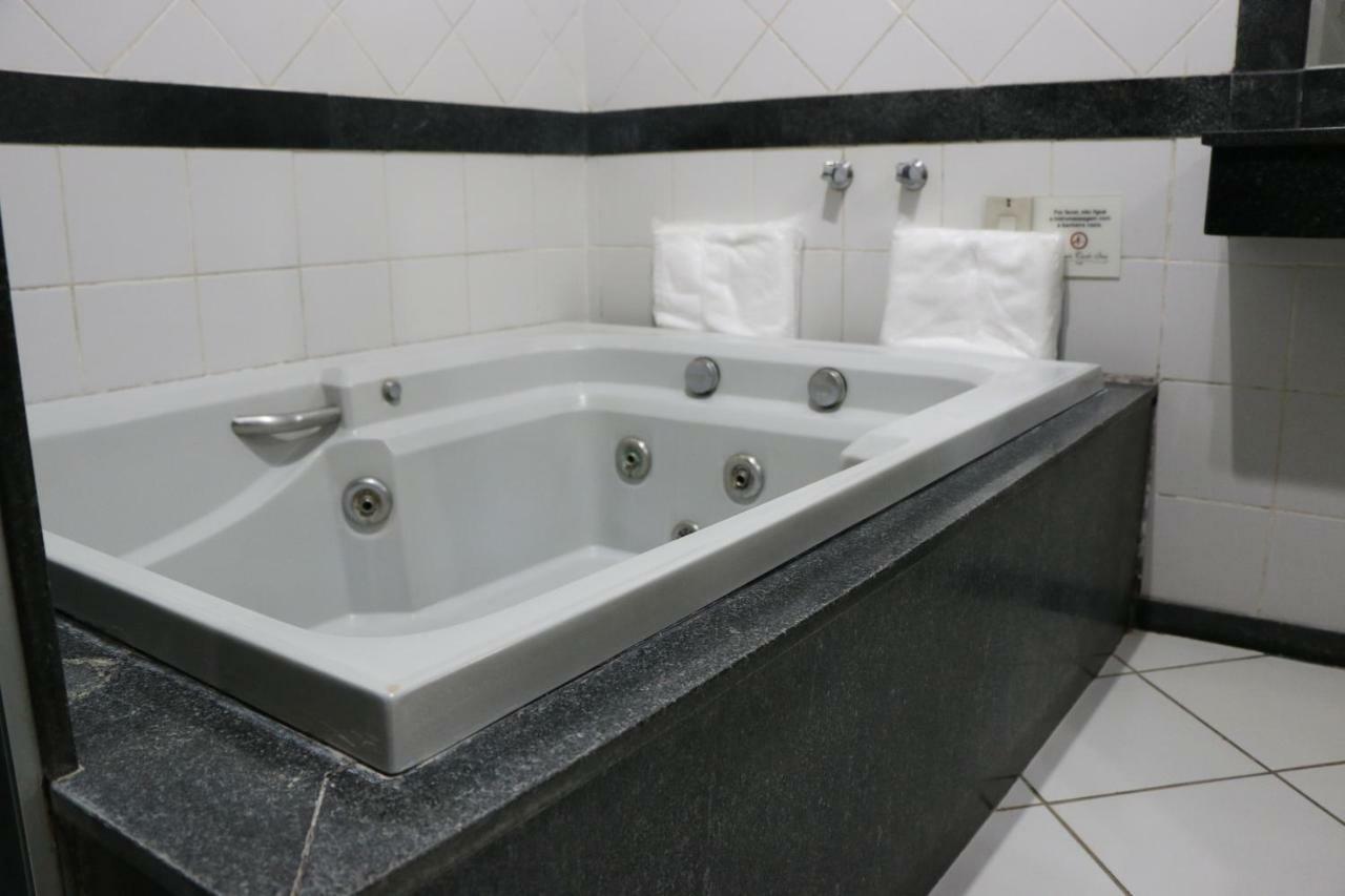 Monte Carlo Inn Montes Claros Luaran gambar